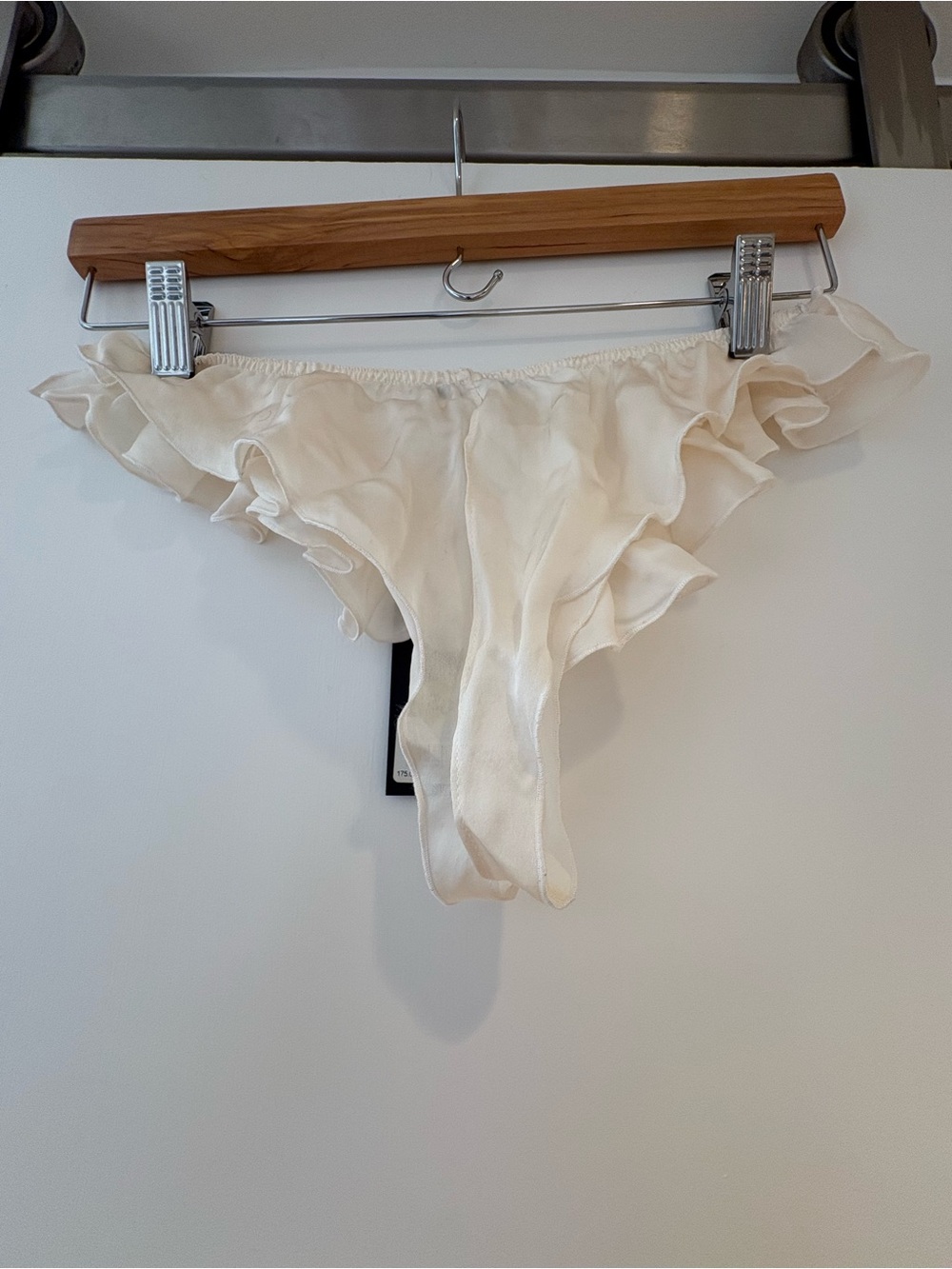 Kiki De Montparnasse Ruffled Cream peak-a-boo panties, NWT, size small - Picture 5 of 5